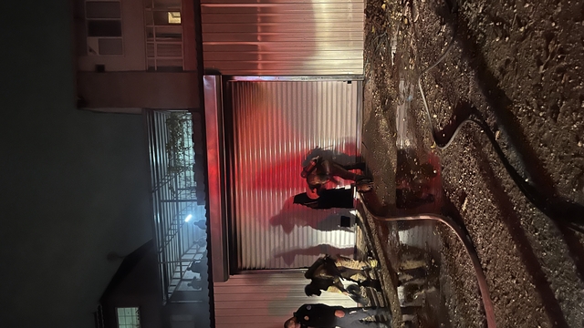 Bursa'da marangoz atölyesinde yangın: elektrikli araç ve ATV motor alev aldı