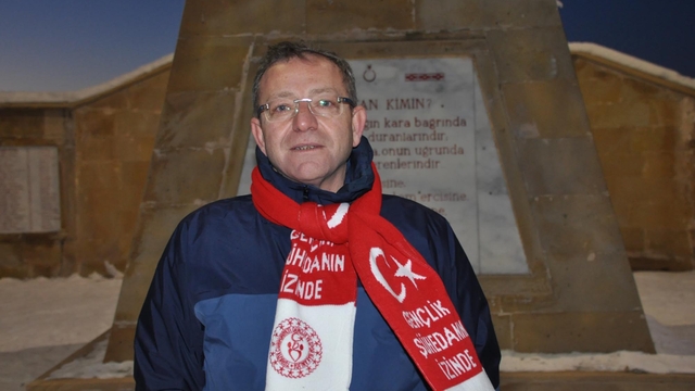 Vali Polat, dedesinin şehit olduğu Sarıkamış'ta anma programı hazırlıklarını koordine ediyor