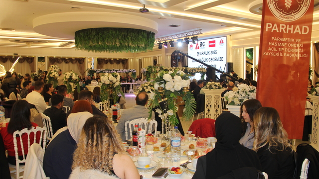 PARHAD Kayseri İl Başkanlığı sağlık çalışanları için "Acil Sağlık Gecesi" düzenledi