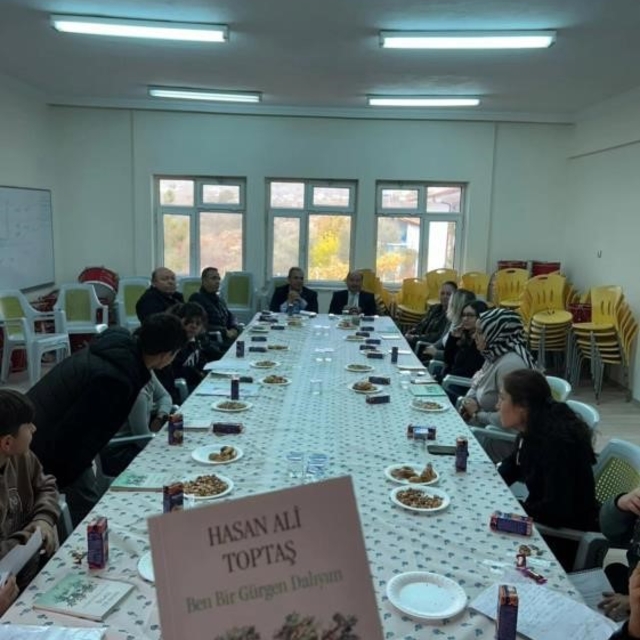 Bilecik'te öğrencilerle kitap okuma projesi hayata geçirildi