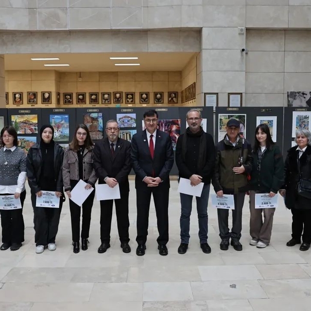 Kütahya Resim Yarışması'nda ödüller sahiplerini buldu