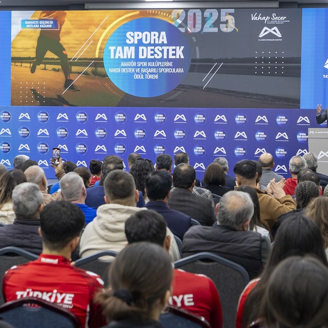 Mersin Büyükşehir Belediyesinden spora 20 milyon 781 bin TL'lik destek