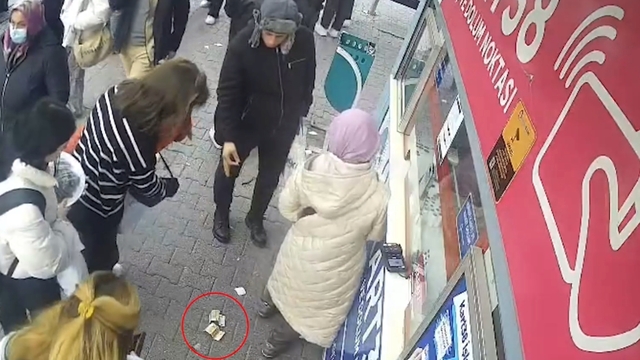 Kayseri'de bilet gişesi önünde bulunan 250 avro sahibine teslim edildi
