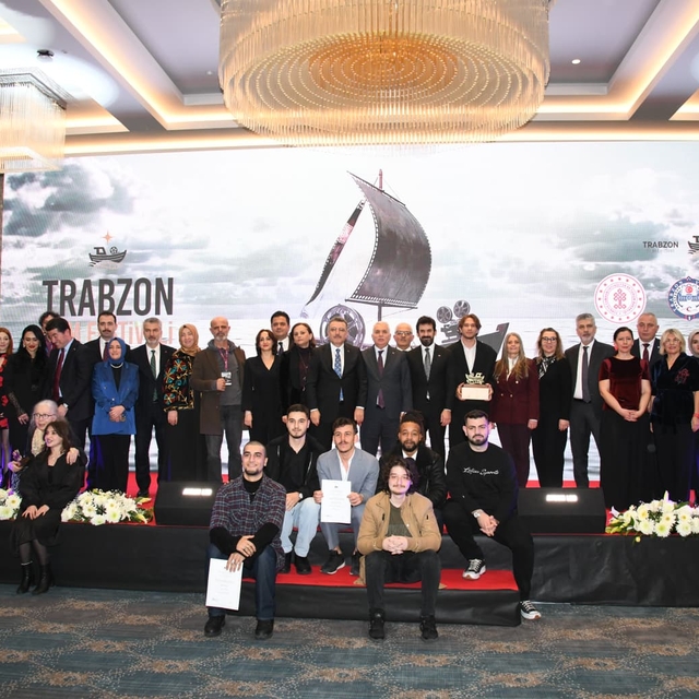 Trabzon Film Festivali'nde Altın Taka Ödülleri sahiplerini buldu