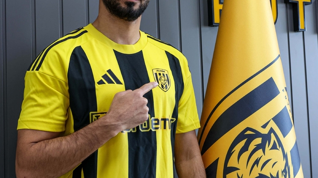 Aliağa FK Alberk Koç ile imzaladı