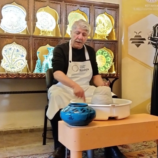 Kütahya'da "Kadim Kültür: Çinicilik" başlıklı etkinlik düzenlendi