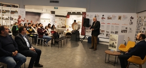 Türkiye'de HIV vakaları artış eğiliminde
Nilüfer'de HIV hastalığı ele alınd...