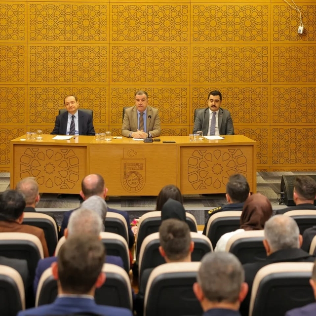 Vali Eldivan'dan kurum amirlerine talimat: "Hizmetlerde aksaklığa mahal ver...