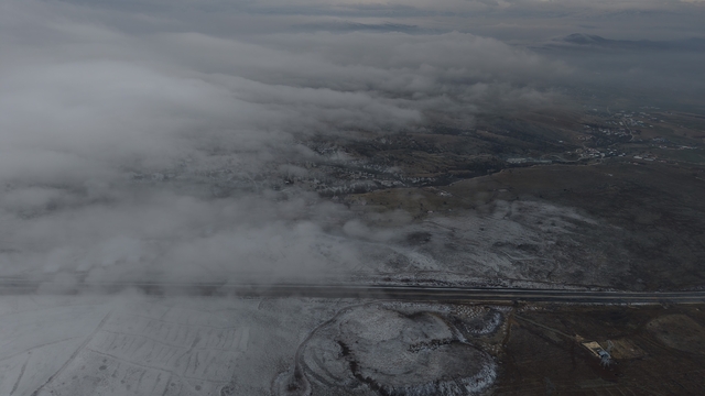 Aynı rakımda kar ve sis