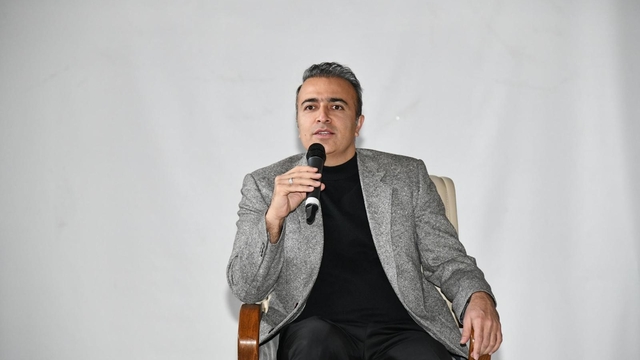 Ardahan Valisi Hayrettin Çiçek, "Kariyer Günleri" etkinliğinde öğrencilerle bir araya geldi