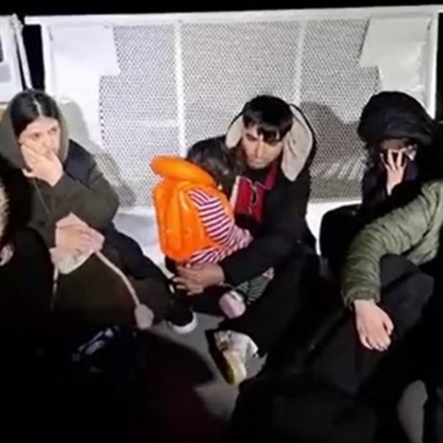 Didim açıklarında 29 düzensiz göçmen kurtarıldı