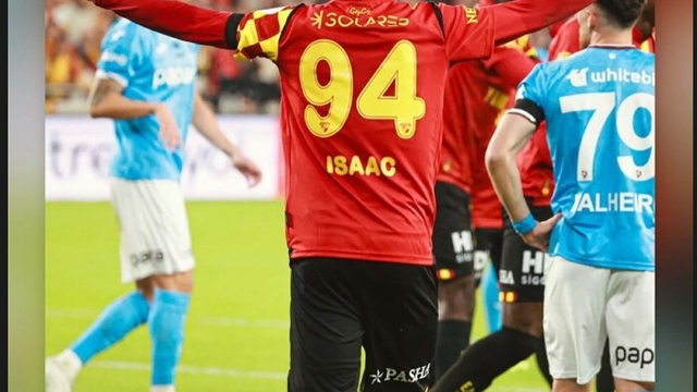Isaac Solet'ten Göztepe paylaşımı geldi