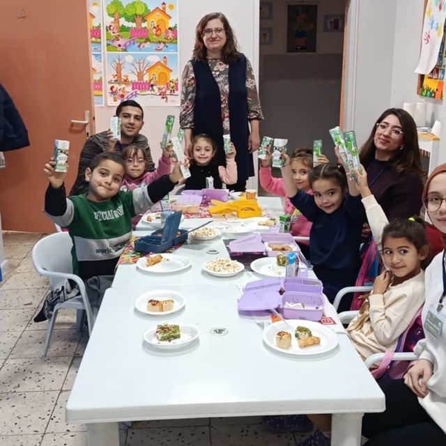 İlkokul öğrencilerine diş sağlığı eğitimi verildi