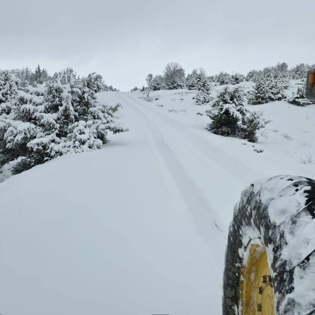 Yozgat'ta kar yağışı sonrası ekipler harekete geçti