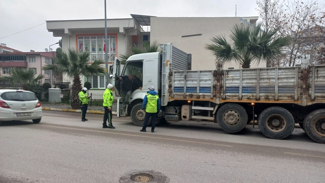 Büyükşehir, ağır tonajlı araç denetimlerini sürdürüyor