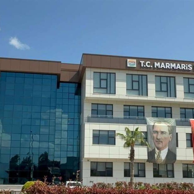 Marmaris Belediyesi Personel AŞ'nin veteriner hekim alımında mülakat için g...