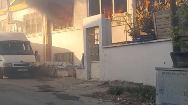 Anneleri markete giden 2 kardeş, evde çıkan yangında hayatını kaybetti