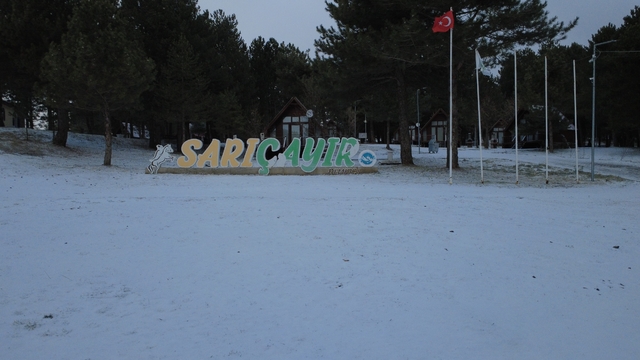 Manisa'da yüksek kesimlerde kar yağışı etkili oldu