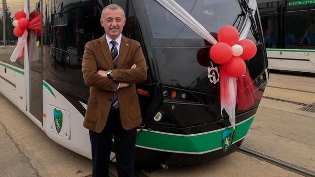 3 haftada 10 tramvay, 68 otobüs ve 42 iş makinesi hizmete alındı