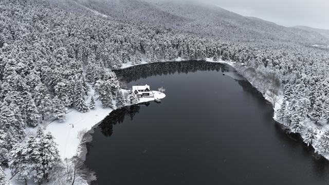 Bolu'nun incisi beyaza büründü, ortaya kartpostallık görüntüler çıktı