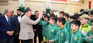 Osmangazi Belediyesi'nden amatör spor kulüplerine malzeme desteği