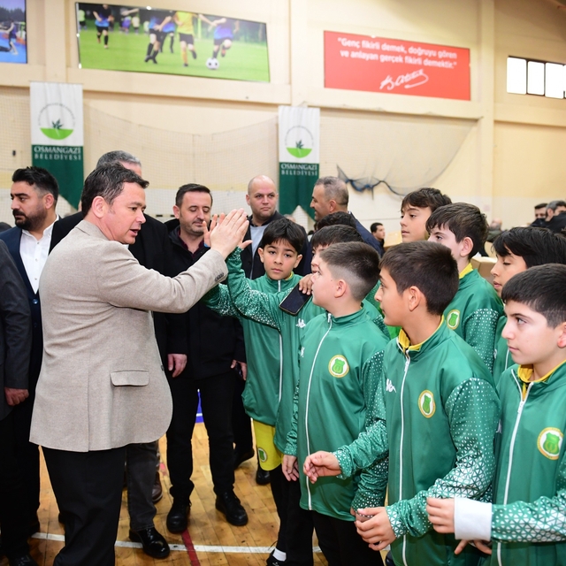 Osmangazi Belediyesi'nden amatör spor kulüplerine malzeme desteği