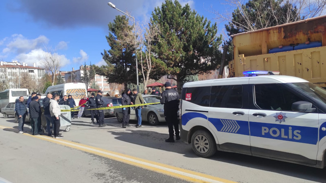 Otomobilinde ölü bulundu