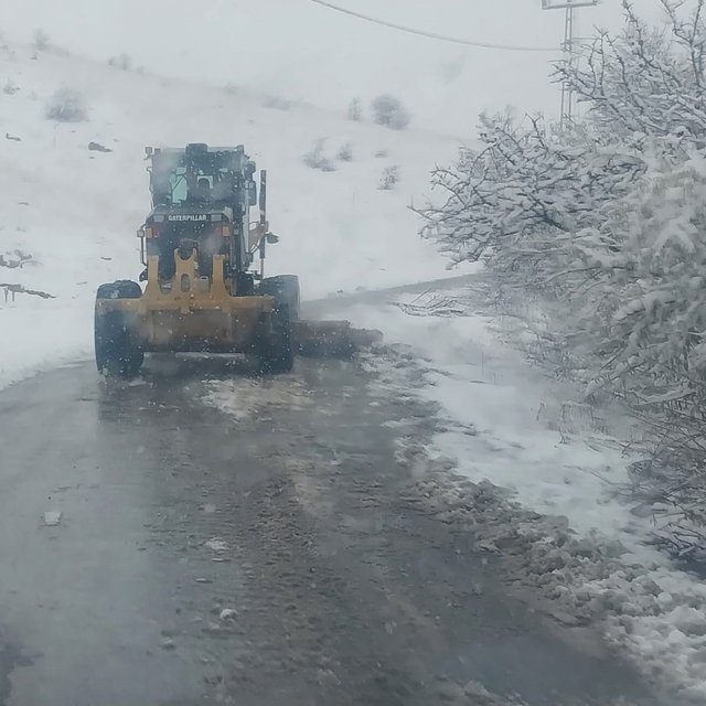 Battalgazi Belediyesi'nden kar yağışına karşı hızlı müdahale