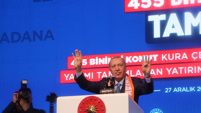 Cumhurbaşkanı Erdoğan: Sözlerimizi tutmanın bahtiyarlığıyla aziz milletimizin karşısındayız