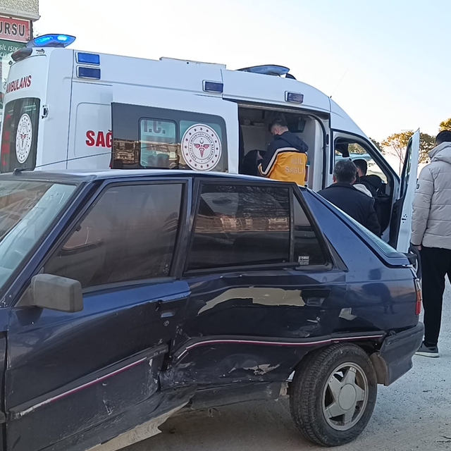 Adıyaman'da iki ayrı trafik kazasında 6 kişi yaralandı