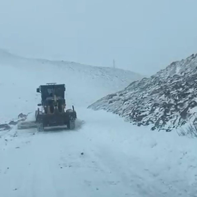 850 metre rakımlı Iğdır Tuzluca'da kar yağışı etkili oluyor