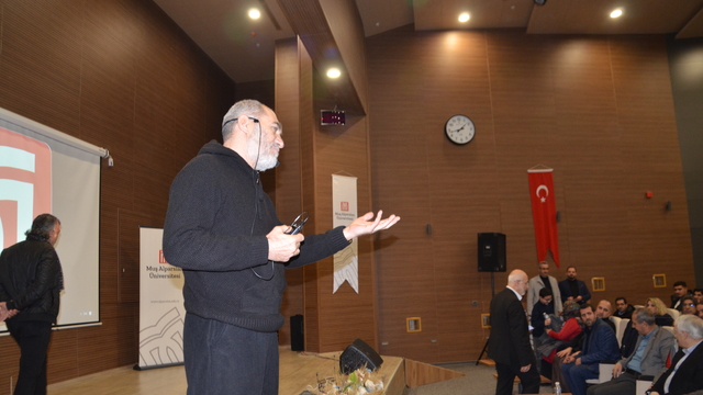 Muş'ta "İnsana Yolculuk Konferansı" düzenlendi