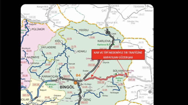 Karlıova'da yoğun kar; 10 köy yolu kapandı (4)