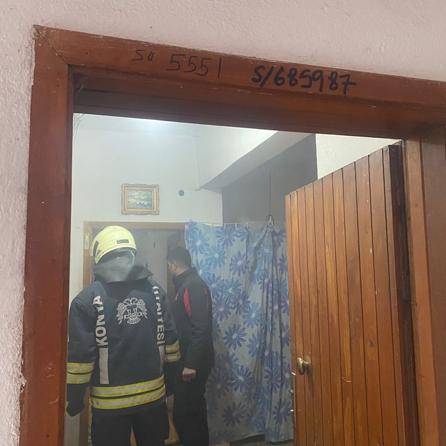 Polise kurusıkı tabanca ve av tüfeğiyle ateş açan şüpheli gözaltına alındı