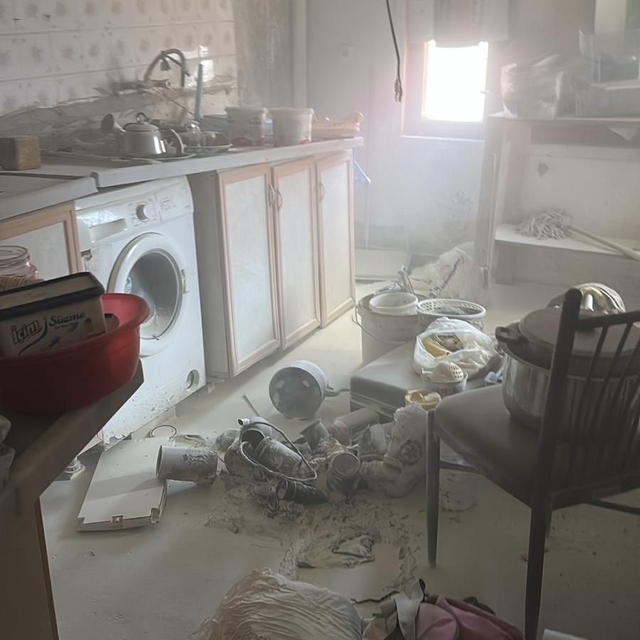 Silahla ateş edip yangın çıkardı