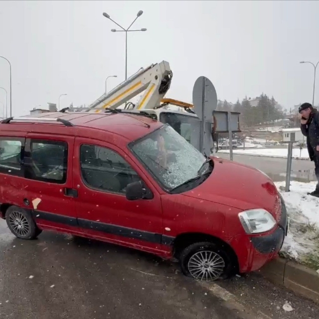 Domaniç'te trafik kazası: 4 yaralı