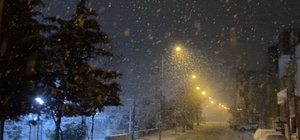 Mardin'de mevsimin ilk karı yağdı