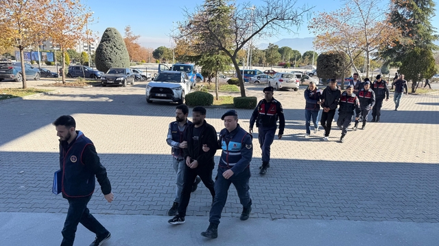 Ülke genelinde 150 milyonluk hırsızlık yapan kasa fareleri operasyonlarla yakalandı