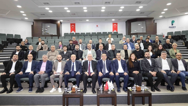 Adana Sanayi Odası Başkanı Zeki Kıvanç: "Plastik dünyasında rüzgar artık çok sert esiyor"