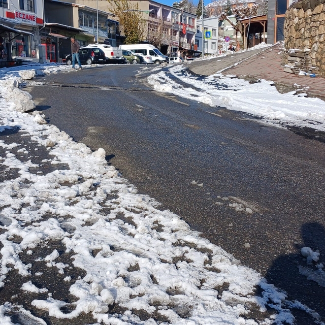 Kulp beyaza büründü