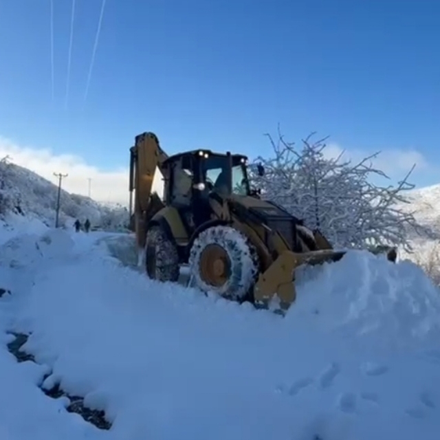 Batman'da kar ve heyelan nedeniyle 112 yerleşim yerinin yolu kapandı