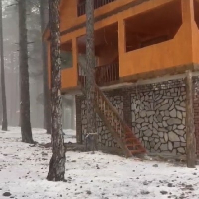 Amanoslar'da kışın ilk habercisi: Zorkun Yaylası beyaza büründü