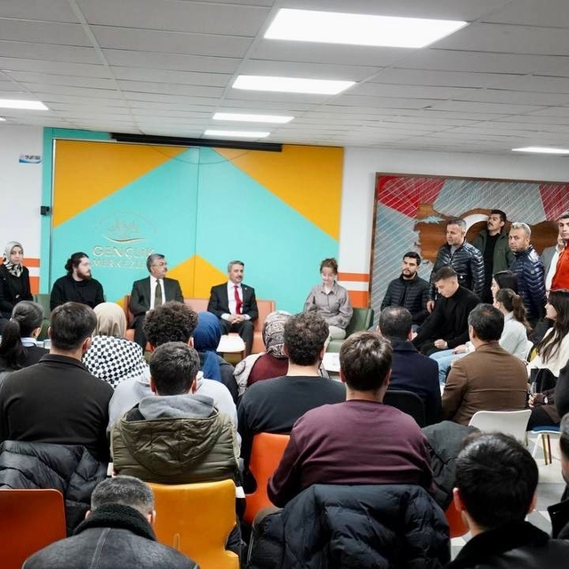 Alkayış'tan üniversiteli gençlere mesaj