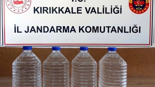 Kargo kolisinde 20 litre kaçak etil alkol ele geçirildi