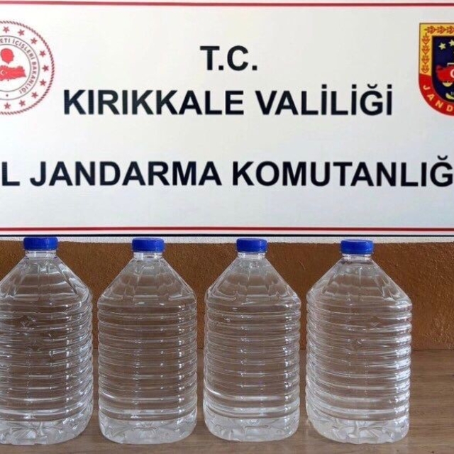 Kargo kolisinde 20 litre kaçak etil alkol ele geçirildi