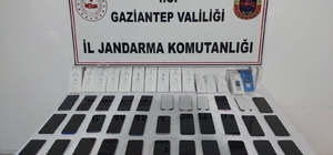 Gaziantep'te 800 bin TL değerinde  kaçak telefon ele geçirildi