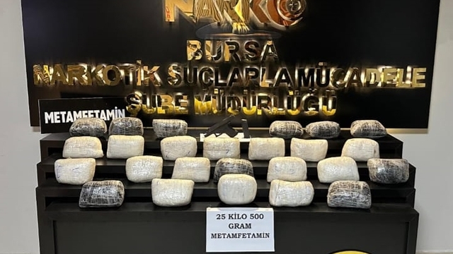 Bursa'da 25,5 kilogram sentetik uyuşturucu ele geçirildi