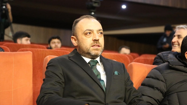 Sakaryaspor'un yeni başkanı Enes Zengin oldu