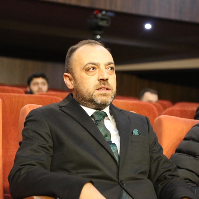 Sakaryaspor'un yeni başkanı Enes Zengin oldu