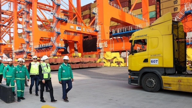 Mega gemilerin yeni adresi Mersin Limanı oldu